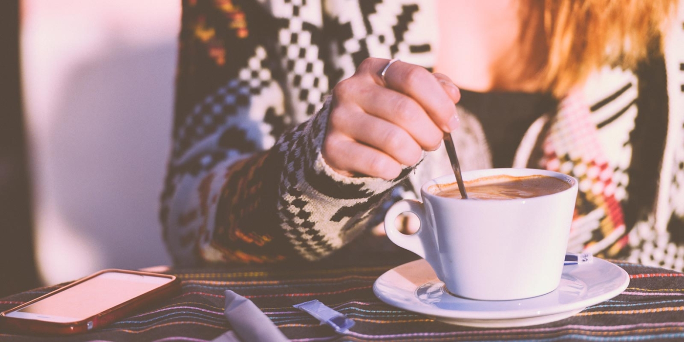 restaurant-person-woman-coffee
